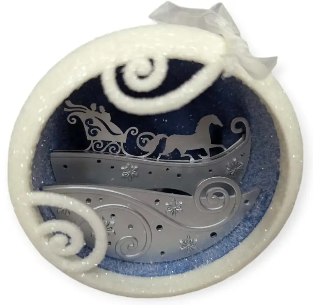 2015 Hallmark Keepsake Ornament - Moonlit Sleigh Ride / With Box